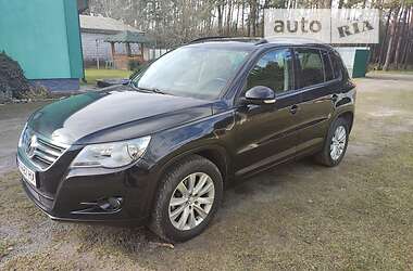 Volkswagen Tiguan  2009