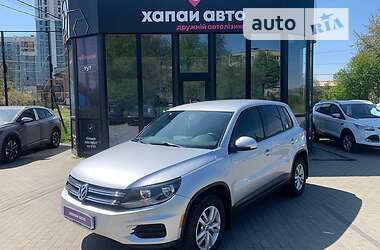 Volkswagen Tiguan  2012