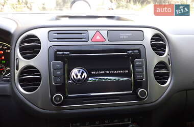 Volkswagen Tiguan  2010