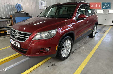 Volkswagen Tiguan  2009
