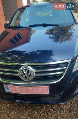 Volkswagen Tiguan  2011