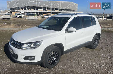 Volkswagen Tiguan  2014