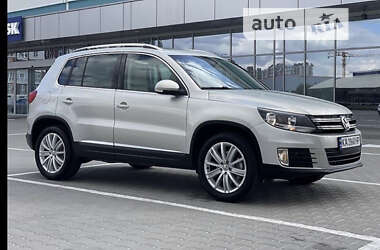 Volkswagen Tiguan  2013