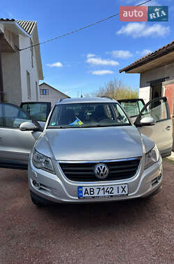 Volkswagen Tiguan  2008