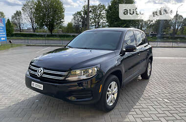 Volkswagen Tiguan  2012