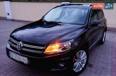 Volkswagen Tiguan  2011