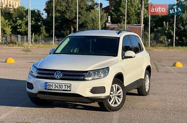 Volkswagen Tiguan  2014