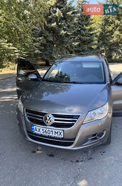 Volkswagen Tiguan  2009