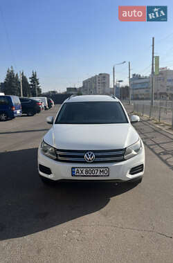 Volkswagen Tiguan  2015