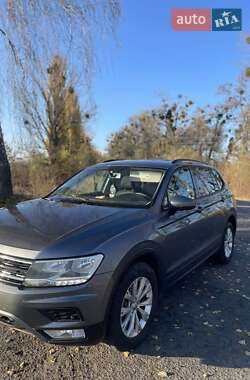 Volkswagen Tiguan  2019
