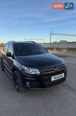 Volkswagen Tiguan  2010