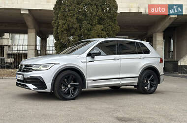 Volkswagen Tiguan  2021