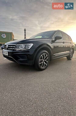 Volkswagen Tiguan  2021
