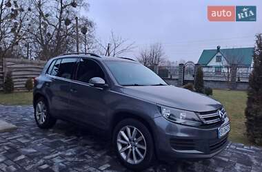 Volkswagen Tiguan  2012