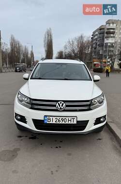 Volkswagen Tiguan  2013