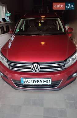 Volkswagen Tiguan  2012