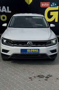Volkswagen Tiguan  2021