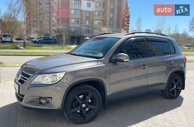 Volkswagen Tiguan 2011