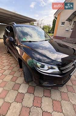 Volkswagen Tiguan  2012
