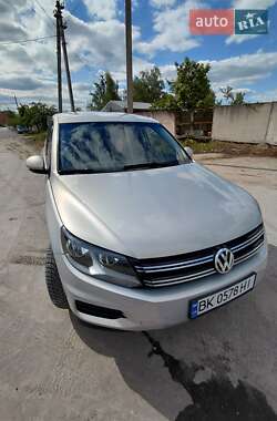 Volkswagen Tiguan 2011