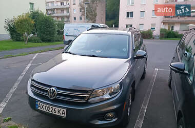 Volkswagen Tiguan  2016