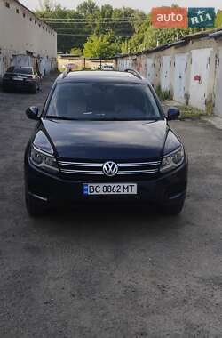 Volkswagen Tiguan  2015