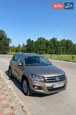 Volkswagen Tiguan  2012