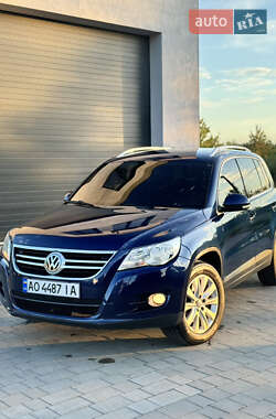 Volkswagen Tiguan  2009