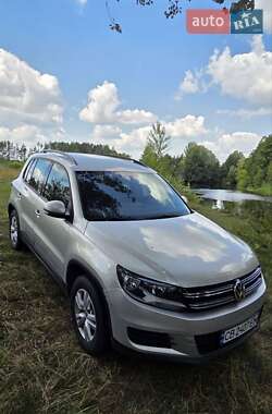 Volkswagen Tiguan 2015