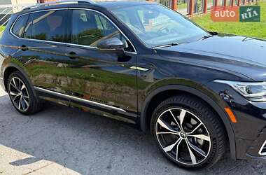 Volkswagen Tiguan  2022