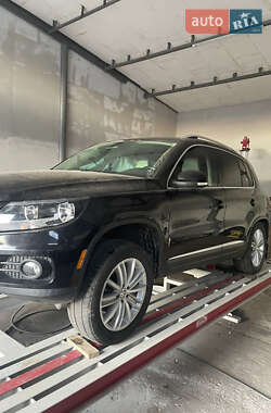 Volkswagen Tiguan  2012