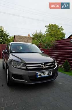 Volkswagen Tiguan  2010