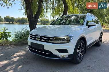 Volkswagen Tiguan  2016