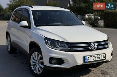 Volkswagen Tiguan  2012