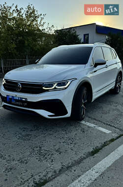 Volkswagen Tiguan  2023
