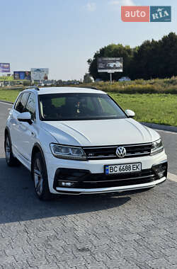 Volkswagen Tiguan  2016