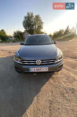 Volkswagen Tiguan  2021