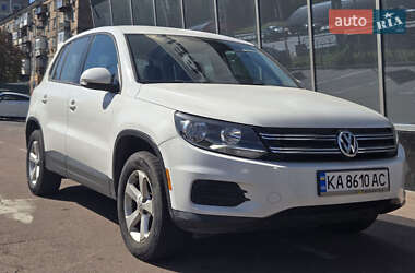 Volkswagen Tiguan  2011