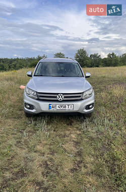 Volkswagen Tiguan  2012