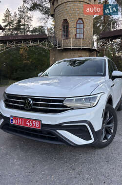 Volkswagen Tiguan 2022