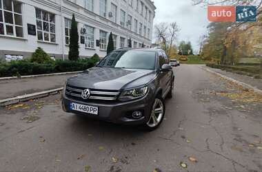 Volkswagen Tiguan  2014