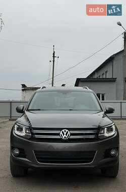 Volkswagen Tiguan  2016