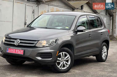Volkswagen Tiguan  2012