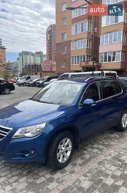 Volkswagen Tiguan  2008
