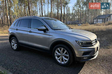 Volkswagen Tiguan  2019