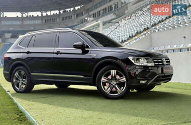 Volkswagen Tiguan  2019