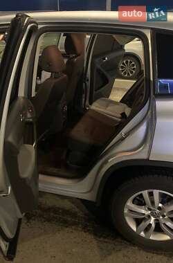 Volkswagen Tiguan 2012