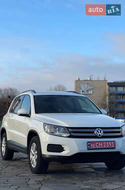 Volkswagen Tiguan  2015
