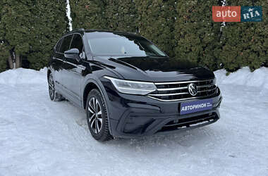 Volkswagen Tiguan  2023