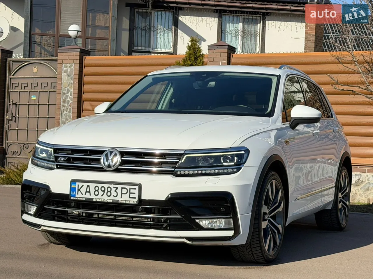 2017 Volkswagen Tiguan - мініатюра 4